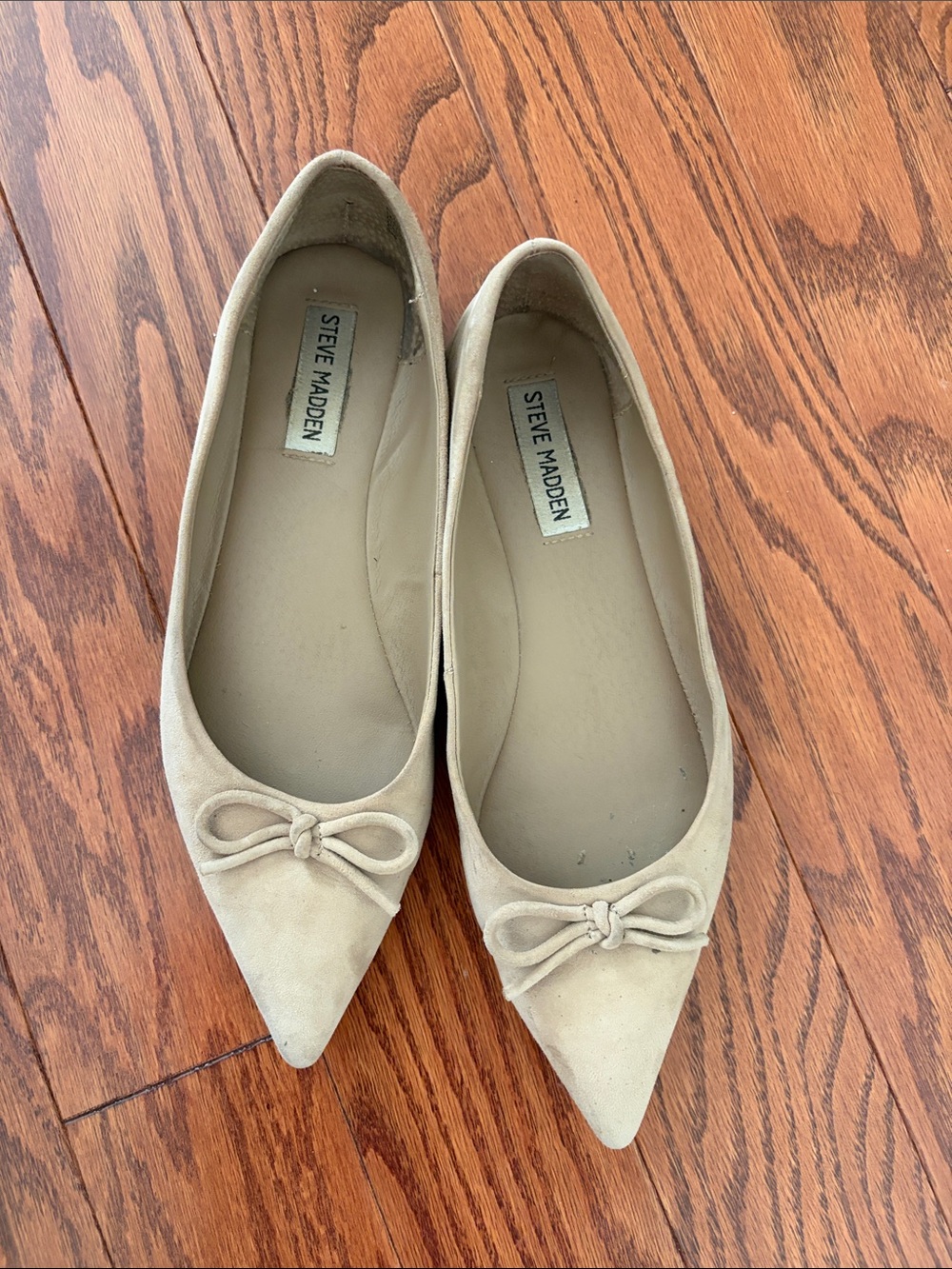 Steve Madden Beige Pointed Toe Bow Flats